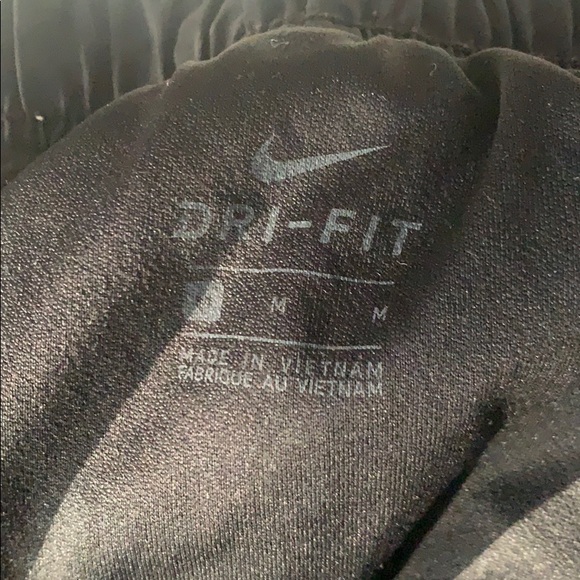 STAR PRINT NIKE RUNNING SHORTS - Picture 5 of 6